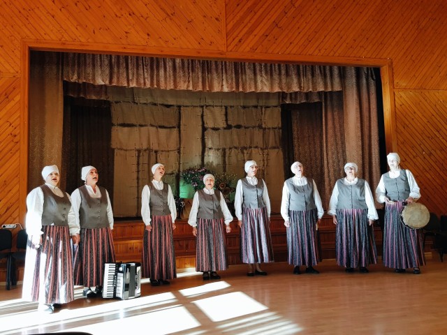 Folkloras kopa skatē Tilžā